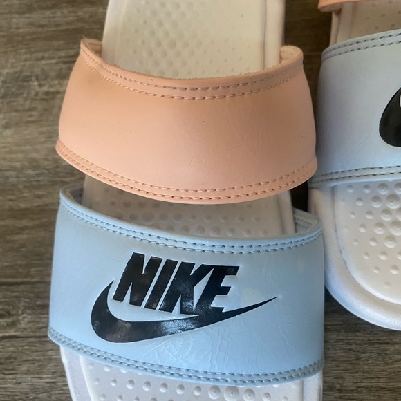 NIKE baby blue/ peach slides - Picture 5 of 10